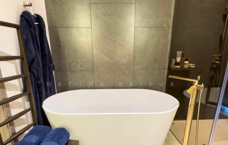 The Estelle Phrom Phong, Bangkok, 131 Soi Sukhumvit 26, Khong Tan, Khlong Toei, Bangkok, 4 Bedrooms, 229 sqm, Condo For Rent, by Nattha Baibua, 500479608 - DDproperty.com