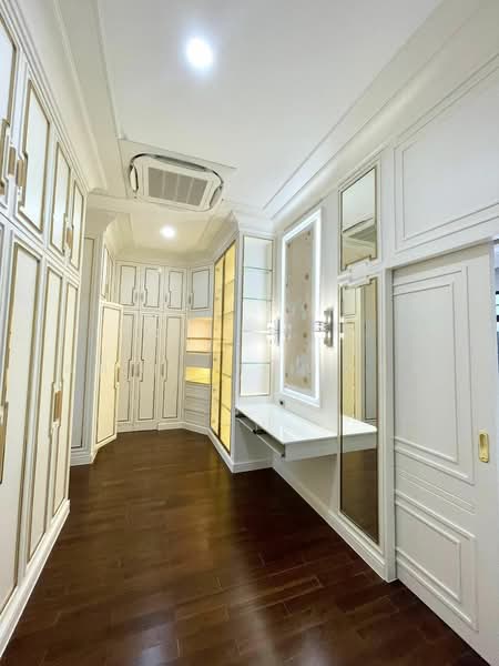 The Palazzo Pinklao, Bangkok, 55 Borommaratchachonnani Frontage Rd, Sala Thammasop, Thawi Watthana, Bangkok, 4 Bedrooms, 403 sqm, Single Detached House For Sale, by Lalita Sriploy, 500479643 - DDproperty.com