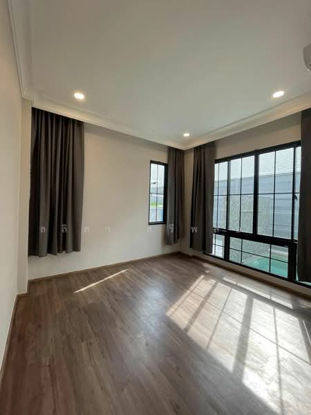 The Palazzo Pinklao, Bangkok, 55 Borommaratchachonnani Frontage Rd, Sala Thammasop, Thawi Watthana, Bangkok, 4 Bedrooms, 403 sqm, Single Detached House For Sale, by Lalita Sriploy, 500479643 - DDproperty.com
