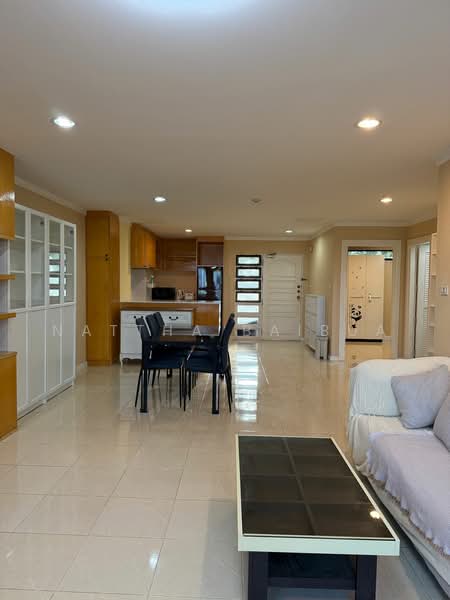 Supalai Place Sukhumvit 39, Bangkok, 175-179 Soi Sukhumvit 39 Sukhumvit Road, Khlong Tan Nua, Watthana, Bangkok, 2 Bedrooms, 98 sqm, Condo For Rent, by Nattha Baibua, 500479644 - DDproperty.com