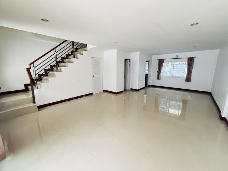 Townhouse for Rent in Censiri Town Pattaya, Great Location, Chon Buri (Pattaya), ถนนพรประภานิมิต 17, Nong Pru, Bang Lamung (Pattaya), Chon Buri (Pattaya), 3 Bedrooms, 150 sqm, Townhouse For Rent, by Kulaya Thanapura, 500479716 - DDproperty.com