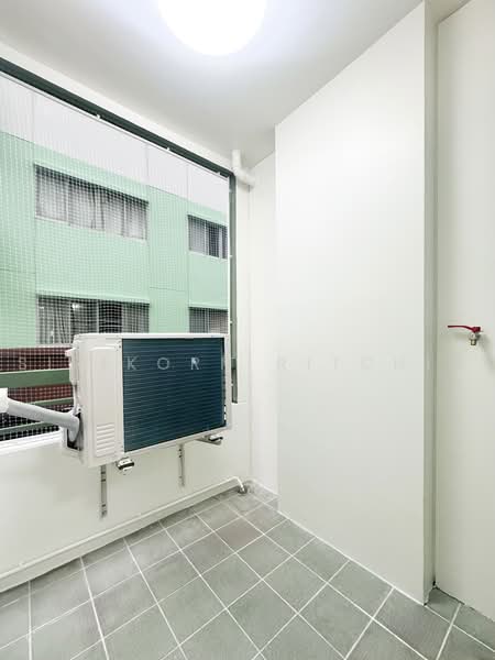 Lumpini Center Ladprao 111, Bangkok, 60-127 Soi Lat Phrao 111, Khlong Chan, Bang Kapi, Bangkok, 1 Bedroom, 32 sqm, Condo For Sale, by Sirikorn Ritchim, 500479747 - DDproperty.com