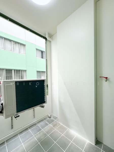 Lumpini Center Ladprao 111, Bangkok, 60-127 Soi Lat Phrao 111, Khlong Chan, Bang Kapi, Bangkok, 1 Bedroom, 32 sqm, Condo For Sale, by Sirikorn Ritchim, 500479747 - DDproperty.com