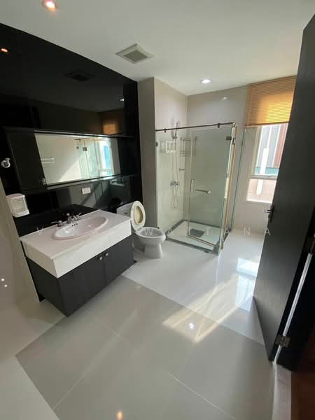 The Address Chidlom, Bangkok, Ploenchit Road, Lumphini, Pathum Wan, Bangkok, 3 Bedrooms, 114 sqm, Condo For Rent, by Vinai Wattana, 500479788 - DDproperty.com