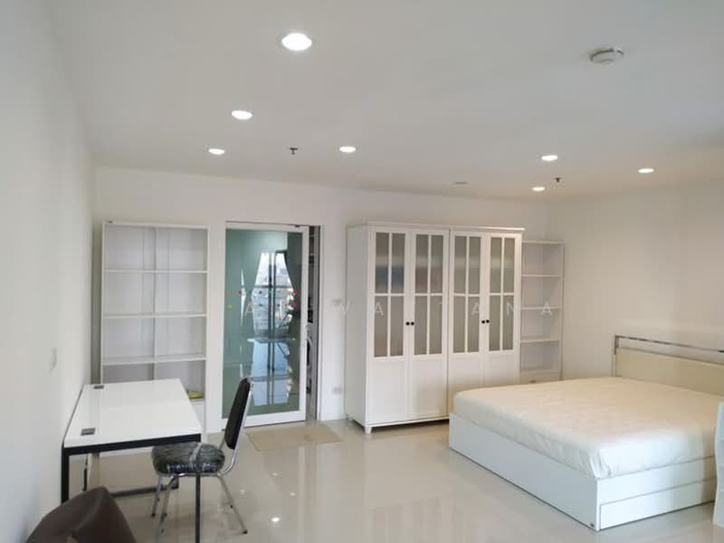 Silom Suite, Bangkok, Soi Sathorn 12, Sathorn Road, Silom, Bang Rak, Bangkok, 1 Bedroom, 44 sqm, Condo For Rent, by Vinai Wattana, 500479833 - DDproperty.com