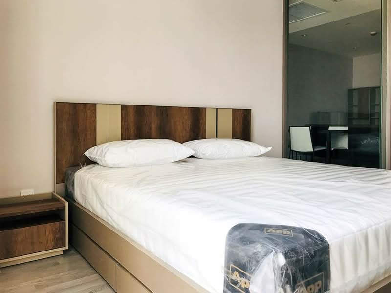 The Room Sathorn, Bangkok, 78 Pan Road, Silom, Bang Rak, Bangkok, 1 Bedroom, 50 sqm, Condo For Rent, by Vinai Wattana, 500479835 - DDproperty.com