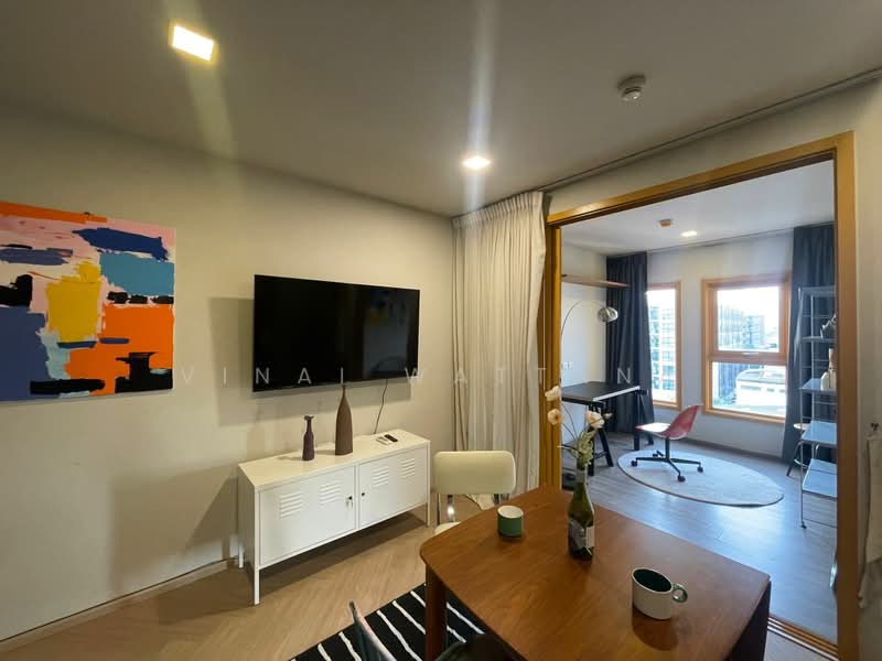 The Base Sukhumvit 50, Bangkok, Soi Roem Charoen 1, Sukhumvit 50 Road, Phra Kanong, Khlong Toei, Bangkok, 1 Bedroom, 38 sqm, Condo For Rent, by Vinai Wattana, 500479851 - DDproperty.com
