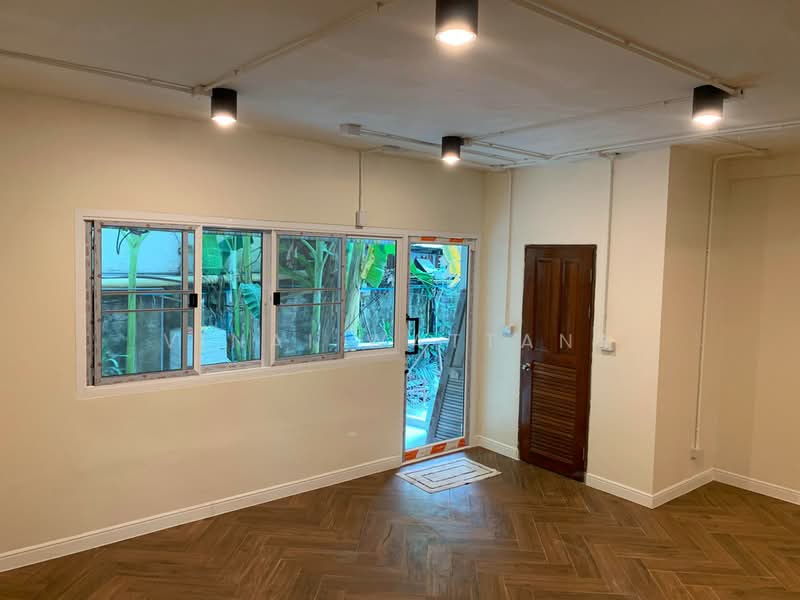 Thonglor Tower, Bangkok, Soi Thonglor, Sukhumvit 55 Road, Khlongtoei Nua, Watthana, Bangkok, 2 Bedrooms, 100 sqm, Condo For Rent, by Vinai Wattana, 500479861 - DDproperty.com