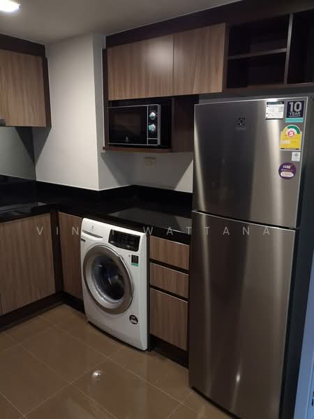 Focus Ploenchit, Bangkok, Soi Sukhumvit 2, Khlong Toei, Bangkok, 1 Bedroom, 48 sqm, Condo For Rent, by Vinai Wattana, 500479862 - DDproperty.com