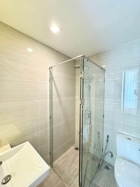 Noble BE33, Bangkok, 19 Soi Sukhumvit 33, Khlong Tan Nua, Watthana, Bangkok, 2 Bedrooms, 59 sqm, Condo For Rent, by Vinai Wattana, 500479867 - DDproperty.com