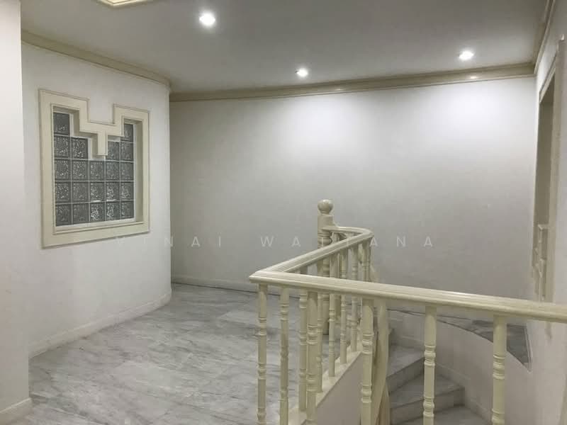 Thana Tower, Bangkok, Charan Sanit Wong, Bang Yi Khan, Bang Phlat, Bangkok, 3 Bedrooms, 314 sqm, Condo For Rent, by Vinai Wattana, 500479929 - DDproperty.com
