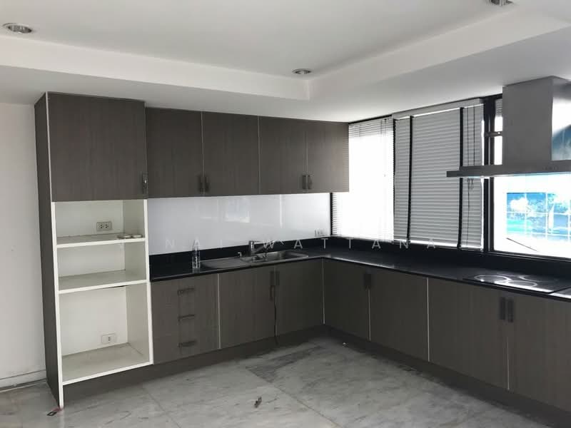 Thana Tower, Bangkok, Charan Sanit Wong, Bang Yi Khan, Bang Phlat, Bangkok, 3 Bedrooms, 314 sqm, Condo For Rent, by Vinai Wattana, 500479929 - DDproperty.com
