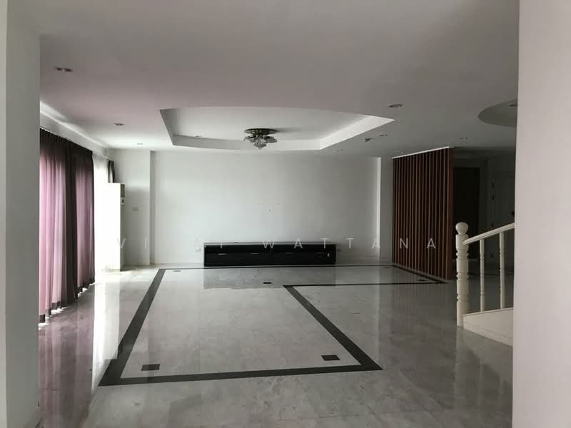 Thana Tower, Bangkok, Charan Sanit Wong, Bang Yi Khan, Bang Phlat, Bangkok, 3 Bedrooms, 314 sqm, Condo For Sale, by Vinai Wattana, 500479930 - DDproperty.com