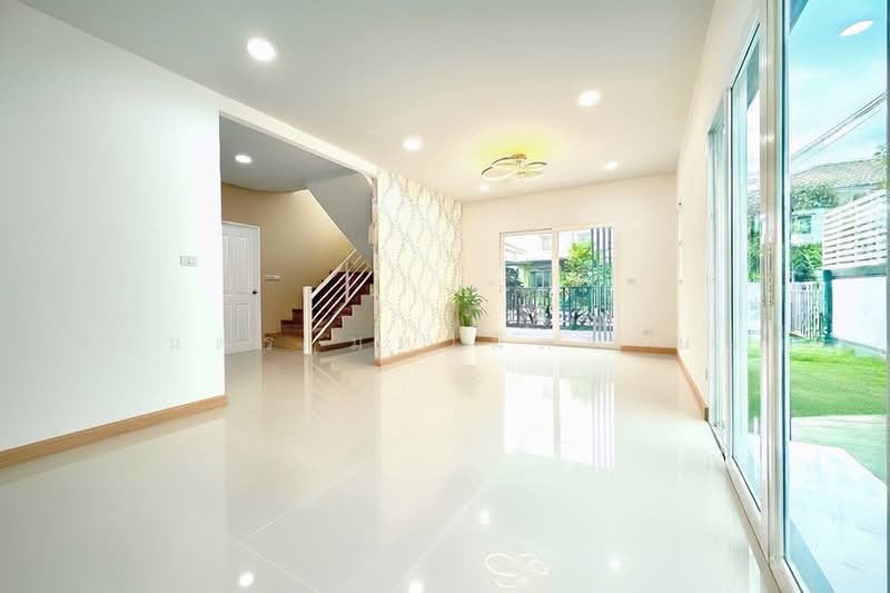 Pruksa Town Serenity 2 Petchkasem 81, Bangkok, Petchkasem Road, Nong Kham, Nong Khaem, Bangkok, 3 Bedrooms, 140 sqm, Single Detached House For Sale, by พเนตร มหามิตรานนท์, 500479950 - DDproperty.com