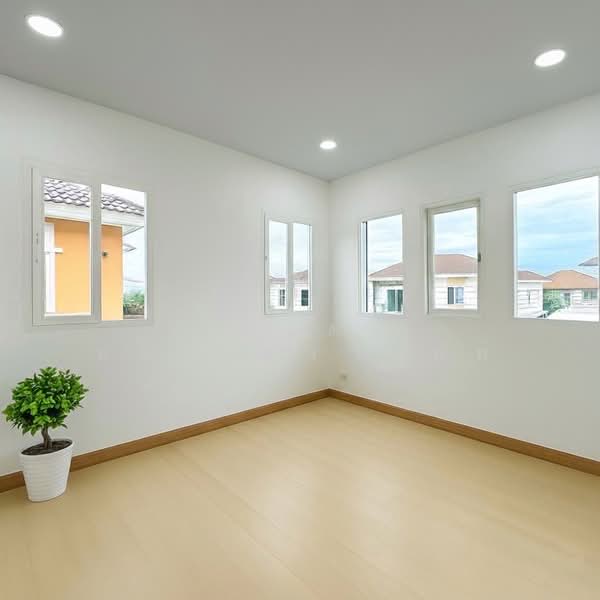 Pruksa Town Serenity 2 Petchkasem 81, Bangkok, Petchkasem Road, Nong Kham, Nong Khaem, Bangkok, 3 Bedrooms, 140 sqm, Single Detached House For Sale, by พเนตร มหามิตรานนท์, 500479950 - DDproperty.com