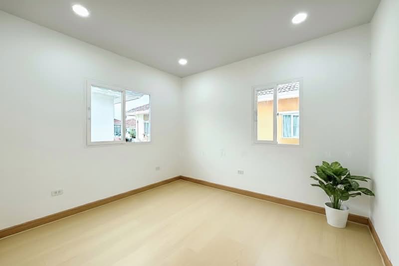 Pruksa Town Serenity 2 Petchkasem 81, Bangkok, Petchkasem Road, Nong Kham, Nong Khaem, Bangkok, 3 Bedrooms, 140 sqm, Single Detached House For Sale, by พเนตร มหามิตรานนท์, 500479950 - DDproperty.com