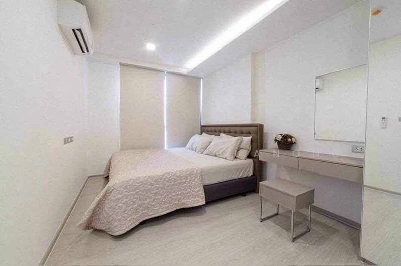 Vtara Sukhumvit 36, Bangkok, 118 Soi Saen Sabai, Phra Kanong, Khlong Toei, Bangkok, 1 Bedroom, 60 sqm, Condo For Rent, by Thachaya Buanong, 500479963 - DDproperty.com