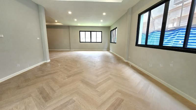 Laddarom Pinklao-Kanchanapisek, Nonthaburi, Kanchanaphisek Road, Bang Muang, Bang Yai, Nonthaburi, 4 Bedrooms, 295 sqm, Single Detached House For Sale, by พเนตร มหามิตรานนท์, 500479988 - DDproperty.com
