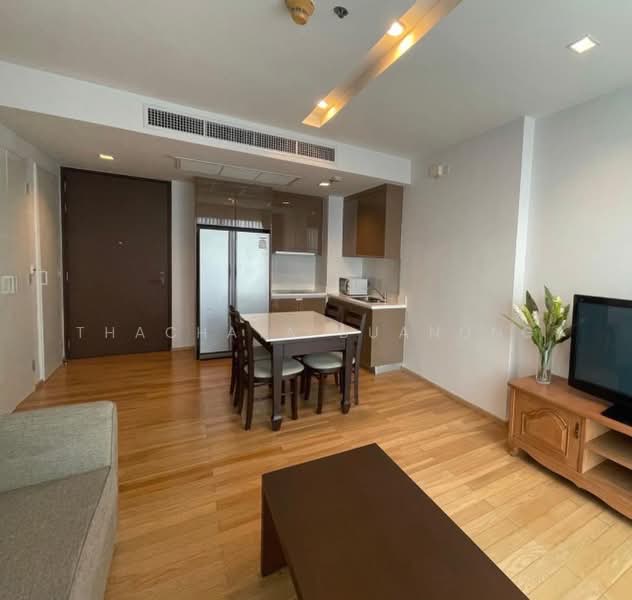 Siri At Sukhumvit, Bangkok, 902 Sukhumvit Road, Phra Kanong, Khlong Toei, Bangkok, 2 Bedrooms, 69 sqm, Condo For Sale, by Thachaya Buanong, 500480019 - DDproperty.com