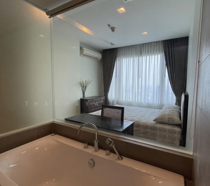 Siri At Sukhumvit, Bangkok, 902 Sukhumvit Road, Phra Kanong, Khlong Toei, Bangkok, 2 Bedrooms, 69 sqm, Condo For Sale, by Thachaya Buanong, 500480019 - DDproperty.com