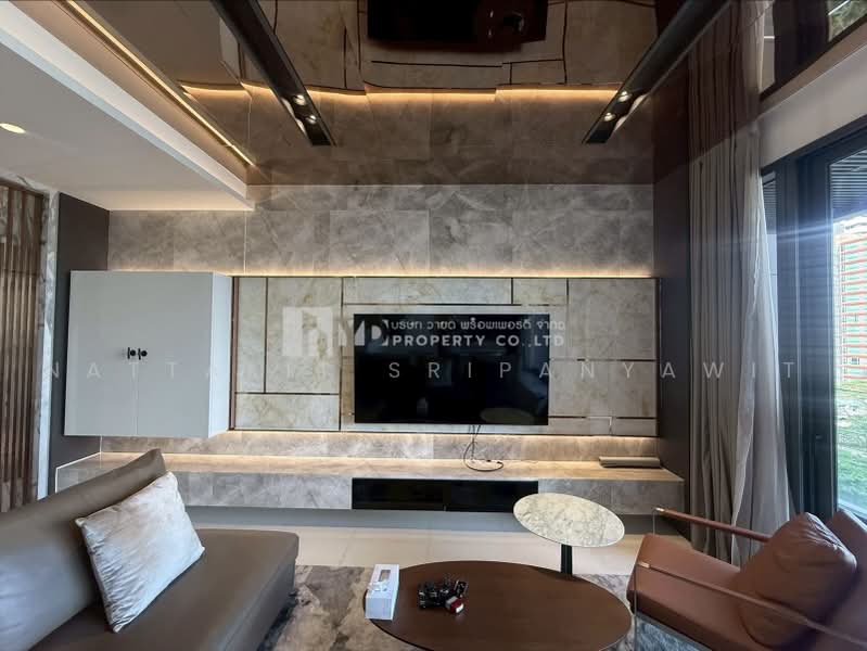 Vittorio 39, Bangkok, 8 Sukhumvit, Khlong Tan Nua, Watthana, Bangkok, 2 Bedrooms, 136 sqm, Condo For Sale, by Nattakit Sripanyawit, 500480065 - DDproperty.com