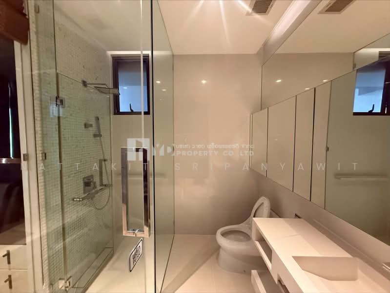 Vittorio 39, Bangkok, 8 Sukhumvit, Khlong Tan Nua, Watthana, Bangkok, 2 Bedrooms, 136 sqm, Condo For Sale, by Nattakit Sripanyawit, 500480065 - DDproperty.com