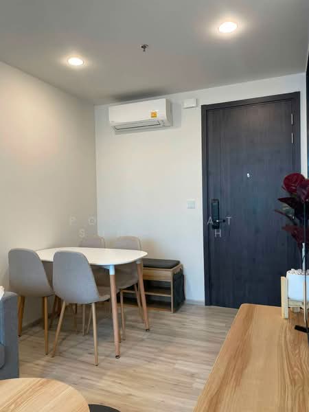 XT Huaikhwang, Bangkok, 244 Ratchadaphisek Road, Huai Khwang, Bangkok, 1 Bedroom, 35 sqm, Condo For Rent, by Poommipat Suradech, 500480072 - DDproperty.com
