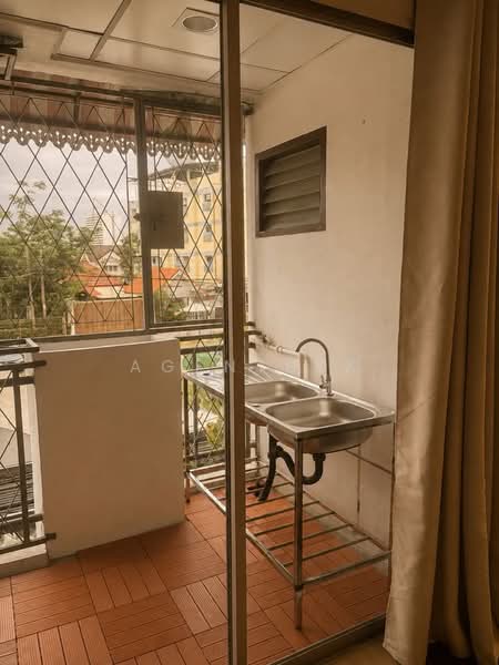 Baan Fan Condovill, Bangkok, Srinakarin, Suan Luang, Bangkok, Studio, 36 sqm, Condo For Sale, by Agentbkk, 500480074 - DDproperty.com