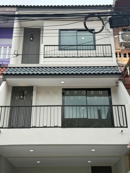 Sinthawi Grand Village, Bangkok, Tha Kham, Bang Khun Thian, Bangkok, 3 Bedrooms, 160 sqm, Townhouse For Sale, by Poonyaporn Veerabulyarit, 500480081 - DDproperty.com