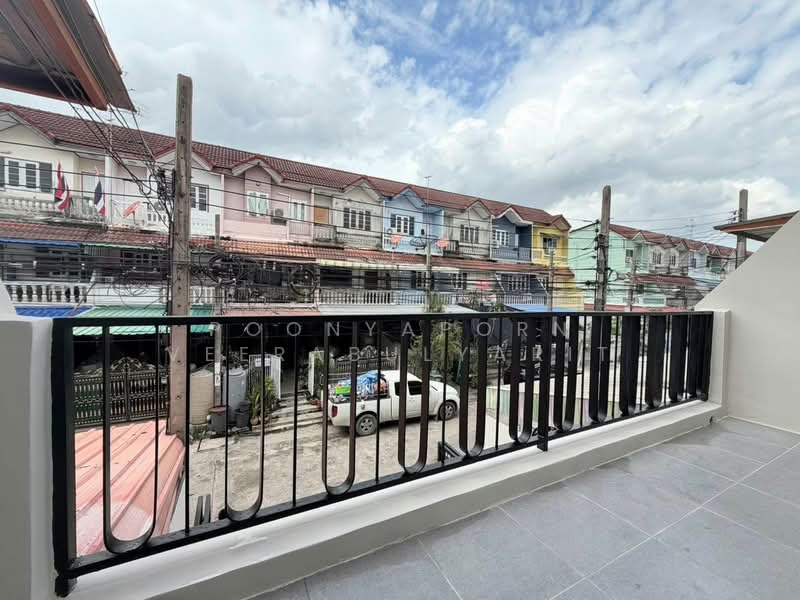 Sinthawi Grand Village, Bangkok, Tha Kham, Bang Khun Thian, Bangkok, 3 Bedrooms, 160 sqm, Townhouse For Sale, by Poonyaporn Veerabulyarit, 500480081 - DDproperty.com