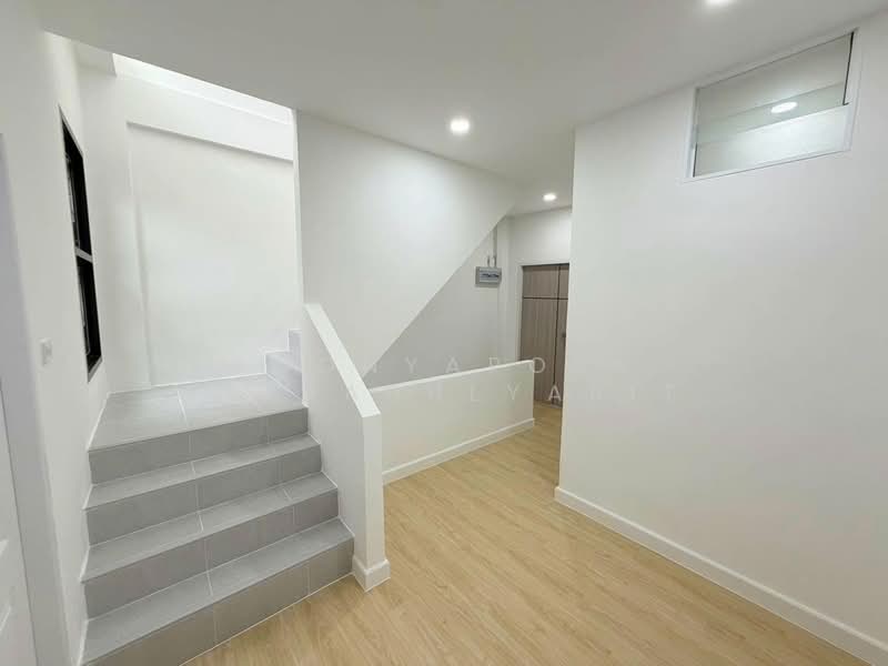 Sinthawi Grand Village, Bangkok, Tha Kham, Bang Khun Thian, Bangkok, 3 Bedrooms, 160 sqm, Townhouse For Sale, by Poonyaporn Veerabulyarit, 500480081 - DDproperty.com