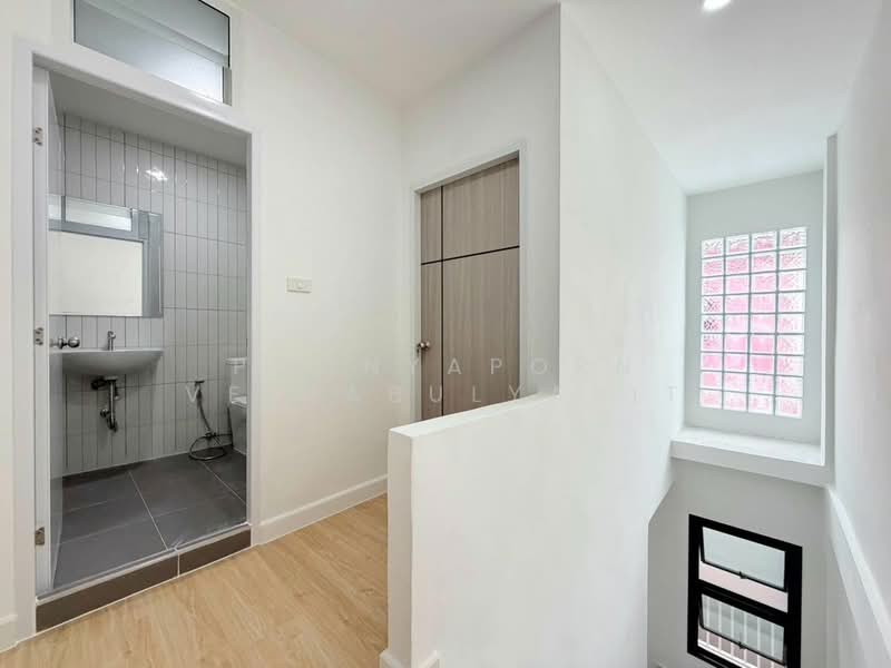 Sinthawi Grand Village, Bangkok, Tha Kham, Bang Khun Thian, Bangkok, 3 Bedrooms, 160 sqm, Townhouse For Sale, by Poonyaporn Veerabulyarit, 500480081 - DDproperty.com