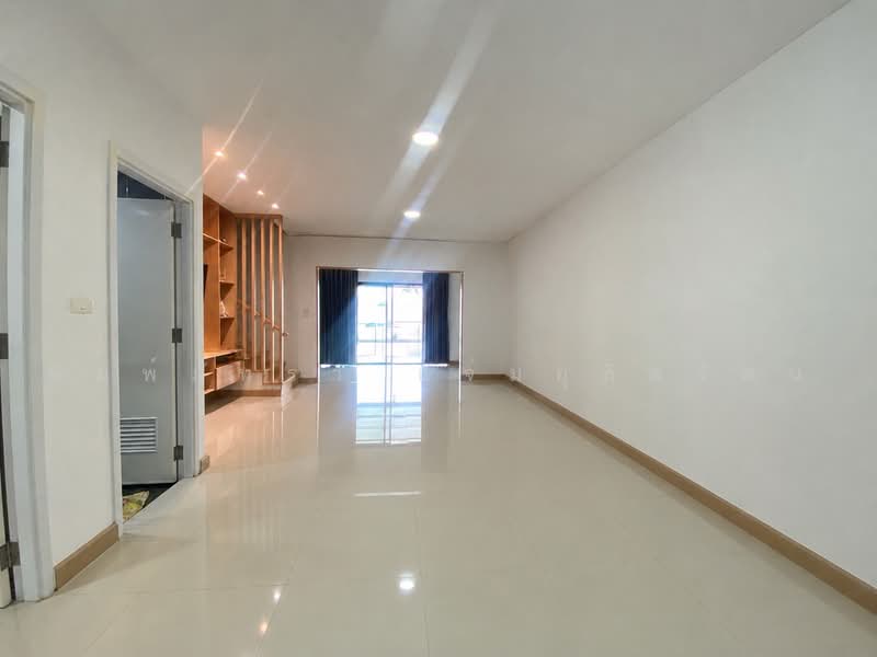 Chewa Home Wongwaen-Lamlukka : ชีวาโฮม วงแหวน-ลำลูกกา, ปทุมธานี, ถนนไสวประชาราษฎร์, ลาดสวาย, ลำลูกกา, ปทุมธานี, 115 ตร.ม., ทาวน์เฮ้าส์ ขาย, โดย พิมพ์ภัทรา แจ่มอุลิตรัตน, 500480104 - DDproperty.com