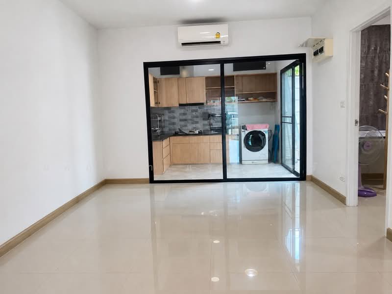 Chewa Home Wongwaen-Lamlukka, Pathum Thani, Sawai Pracharat Road, Lat Sawai, Lam Luk Ka, Pathum Thani, 3 Bedrooms, 115 sqm, Townhouse For Sale, by พิมพ์ภัทรา แจ่มอุลิตรัตน, 500480104 - DDproperty.com