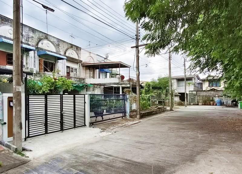 หมู่บ้านเจษฎา 2 พหลโยธินซอย 48 บางเขน สายไหม ใกล้ BTS สถานีสายหยุด ใกล้ โลตัส หลักสี่, Bangkok, พหลโยธิน, Anusaowari, Bang Khen, Bangkok, 2 Bedrooms, 110 sqm, Townhouse For Sale, by บุษบากร (เจี๊ยบ), 500480151 - DDproperty.com