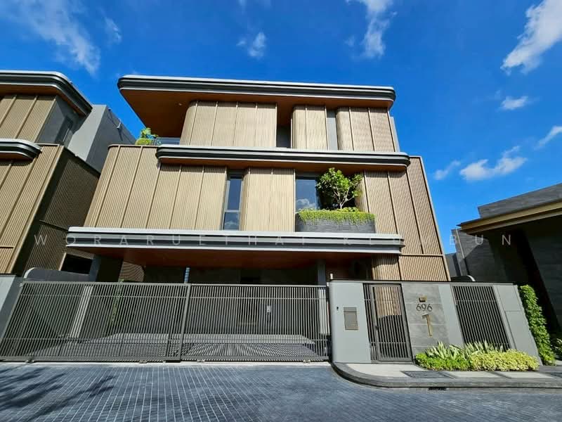 BuGaan Rama 9-Meng Jai, Bangkok, Soi Sahakanpramoon, Wang Thonglang, Bangkok, 5 Bedrooms, 522 sqm, Single Detached House For Rent, by Woraruethai Klumbun, 500480157 - DDproperty.com