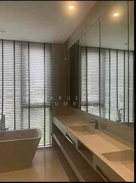 Vittorio 39, Bangkok, 8 Sukhumvit, Khlong Tan Nua, Watthana, Bangkok, 2 Bedrooms, 142 sqm, Condo For Rent, by Woraruethai Klumbun, 500480167 - DDproperty.com
