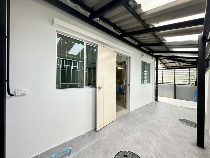 Baan Pruksa 86/2 Ladkrabang-Suvarnabhumi, Samut Prakan, Soi Ladkrabang 54, Ladkrabang Road, Srisa Chorakhe Noi, Bang Sao Thong, Samut Prakan, 3 Bedrooms, 100 sqm, Townhouse For Sale, by The Best Property เอ๋, 500480193 - DDproperty.com