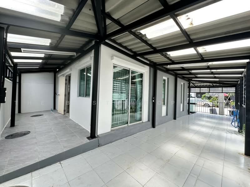 Baan Pruksa 86/2 Ladkrabang-Suvarnabhumi, Samut Prakan, Soi Ladkrabang 54, Ladkrabang Road, Srisa Chorakhe Noi, Bang Sao Thong, Samut Prakan, 3 Bedrooms, 100 sqm, Townhouse For Sale, by The Best Property เอ๋, 500480193 - DDproperty.com