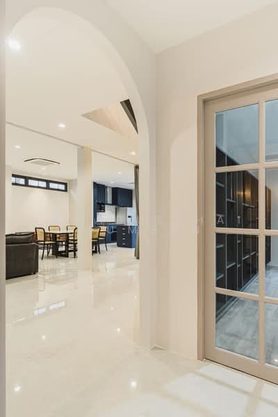 4-BR House, Bangkok, Bang Khun Non, Bangkok Noi, Bangkok, 4 Bedrooms, 320 sqm, Single Detached House For Sale, by Woraruethai Klumbun, 500480199 - DDproperty.com