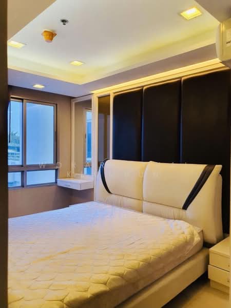 Centric Scene Ratchavipha, Bangkok, Ratchadaphisek Road, Bang Sue, Bangkok, 1 Bedroom, 45 sqm, Condo For Sale, by Woraruethai Klumbun, 500480206 - DDproperty.com