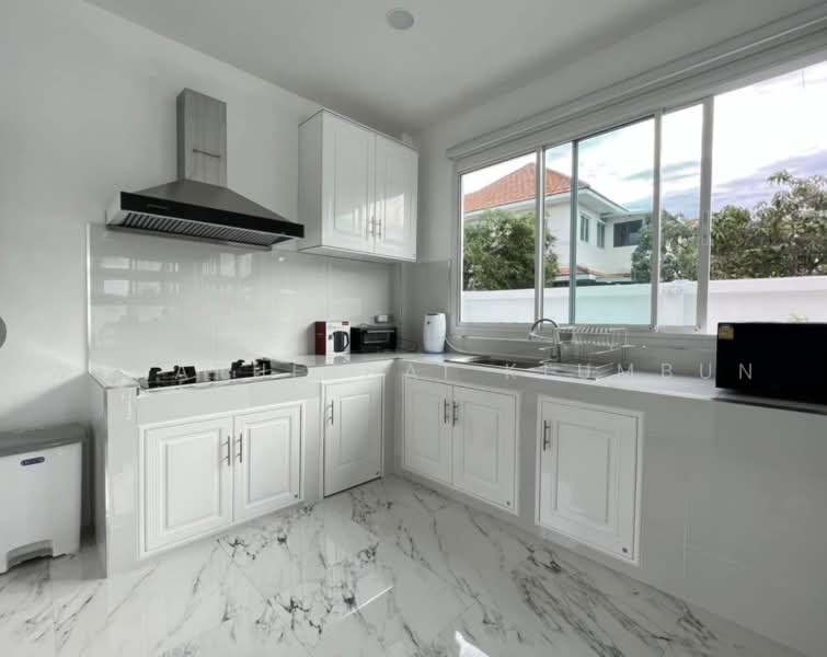 5-BR House, Bangkok, Lam Pla Tiew, Lat Krabang, Bangkok, 5 Bedrooms, 250 sqm, Single Detached House For Rent, by Woraruethai Klumbun, 500480217 - DDproperty.com