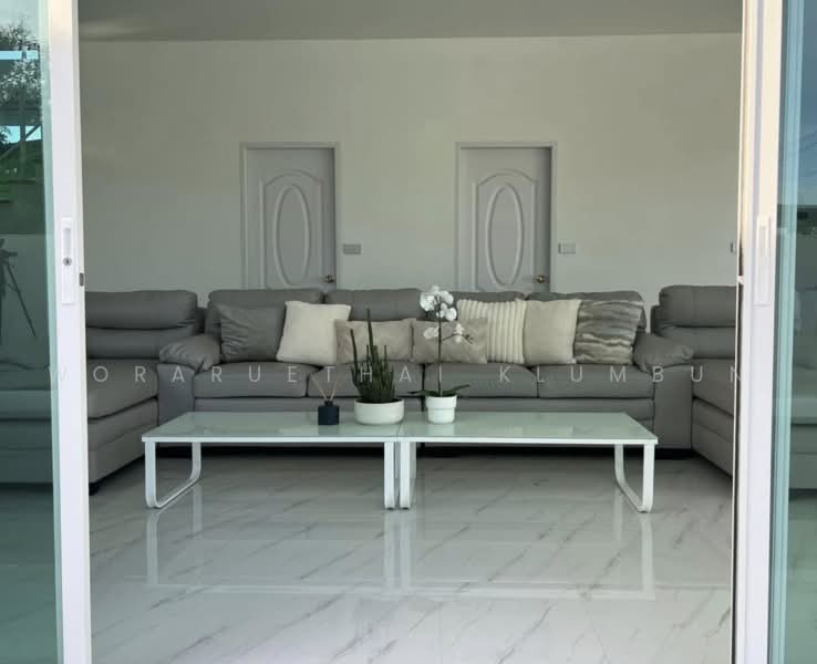 5-BR House, Bangkok, Lam Pla Tiew, Lat Krabang, Bangkok, 5 Bedrooms, 250 sqm, Single Detached House For Rent, by Woraruethai Klumbun, 500480217 - DDproperty.com