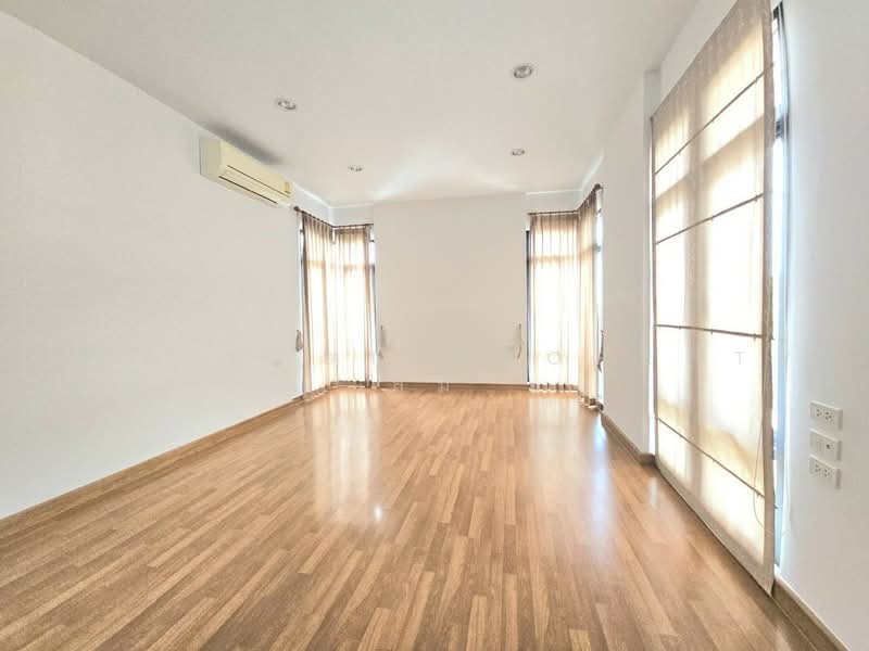 วราศิริเพลส ชลบุรี (Warasiri Place), Chon Buri (Pattaya), Samed, Muang Chon Buri, Chon Buri (Pattaya), 4 Bedrooms, 150 sqm, Single Detached House For Sale, by The Best Property ส้ม, 500480218 - DDproperty.com