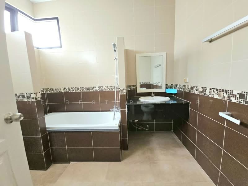 วราศิริเพลส ชลบุรี (Warasiri Place), Chon Buri (Pattaya), Samed, Muang Chon Buri, Chon Buri (Pattaya), 4 Bedrooms, 150 sqm, Single Detached House For Sale, by The Best Property ส้ม, 500480218 - DDproperty.com