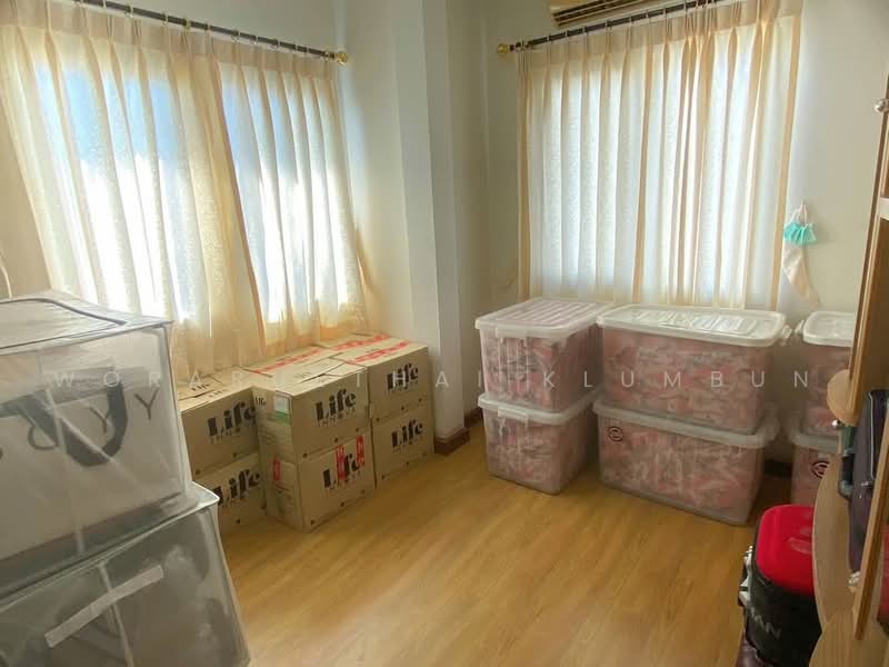3-BR House, Bangkok, Min Buri, Bangkok, 3 Bedrooms, 204 sqm, Single Detached House For Sale, by Woraruethai Klumbun, 500480228 - DDproperty.com
