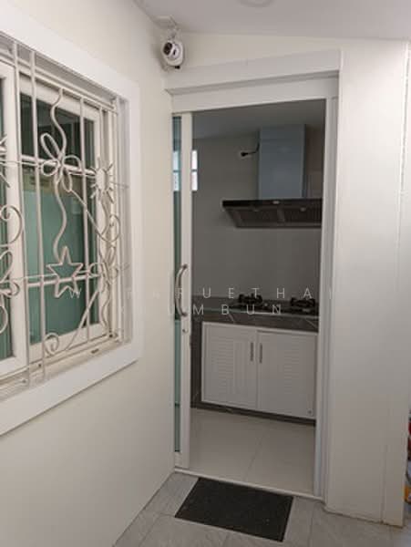 3-BR House, Bangkok, Saen Sab, Min Buri, Bangkok, 3 Bedrooms, 270 sqm, Single Detached House For Sale, by Woraruethai Klumbun, 500480256 - DDproperty.com