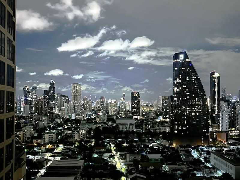 Oka Haus Sukhumvit 36, Bangkok, 3399 Rama 4 Road, Khong Tan, Khlong Toei, Bangkok, 1 Bedroom, 34 sqm, Condo For Sale, by Sasithon Phonchuai, 500480292 - DDproperty.com