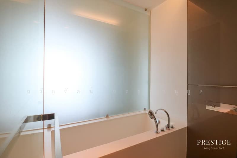 185 Rajadamri, Bangkok, 185 Rajadamri Road, Lumphini, Pathum Wan, Bangkok, 2 Bedrooms, 107 sqm, Condo For Rent, by ถวัลรัตน์ ธรรมานุกูล, 500480327 - DDproperty.com