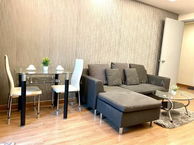 Thru Thonglor, Bangkok, Petchaburi Road, Bang Kapi, Huai Khwang, Bangkok, 2 Bedrooms, 62 sqm, Condo For Rent, by Sasithon Phonchuai, 500480349 - DDproperty.com